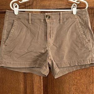American Eagle size 12 short